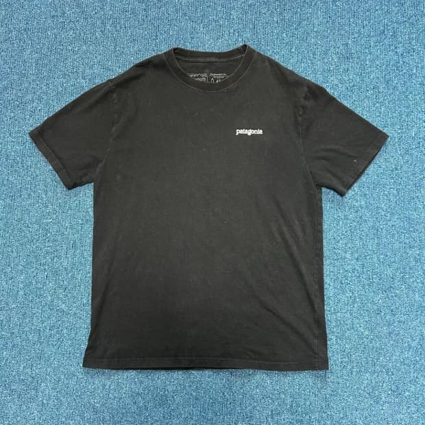 파타고니아 블랙 반팔티XL