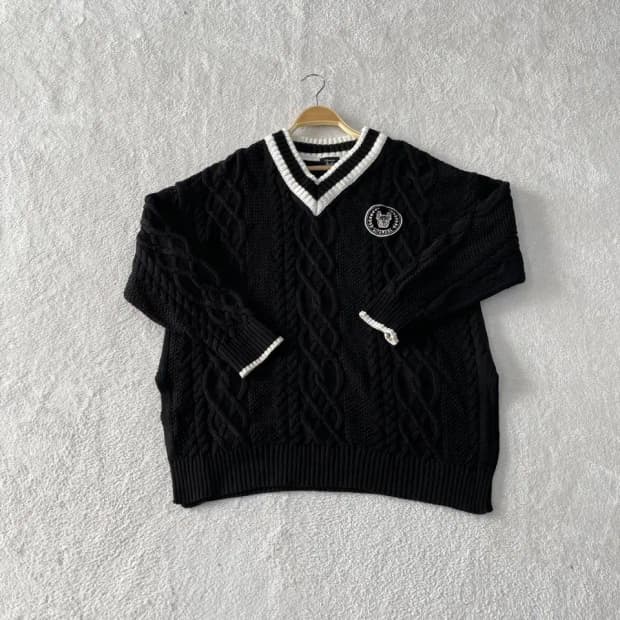 F 라이프워크 여성 케이블 브이넥 니트