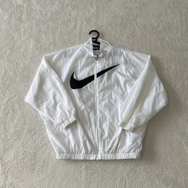 L 나이키 신형 빅스우시 바람막이
