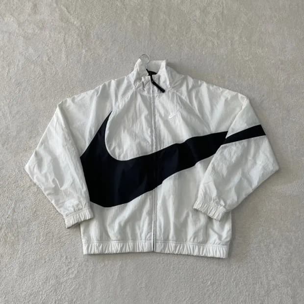 나이키 빅스우시 바람막이 M 화이트