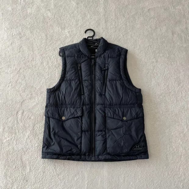 L 언더아머 남성 덕다운 패딩조끼 100