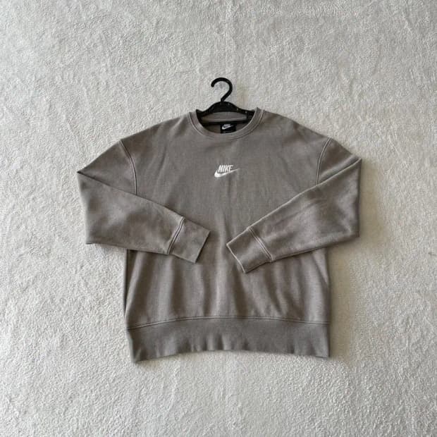 나이키 스우시 맨투맨 100 L