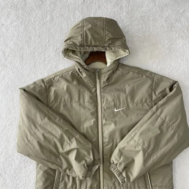 L 나이키 양면 누빔 경량패딩 자켓 올드스쿨 100