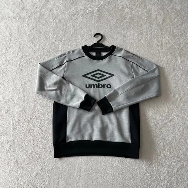 엄브로 맨투맨 100 L