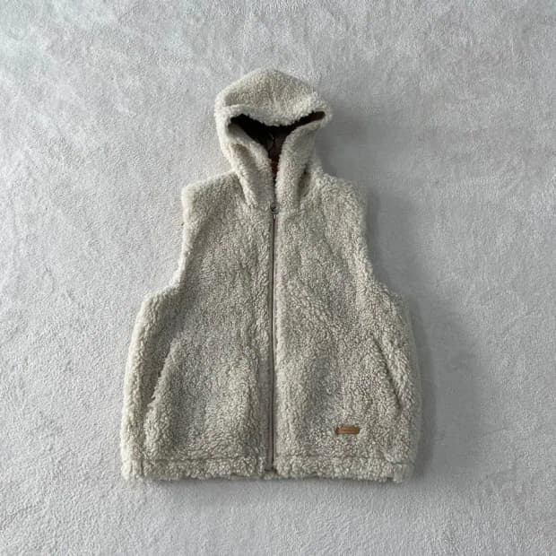 M 써스데이아일랜드 후리스 조끼