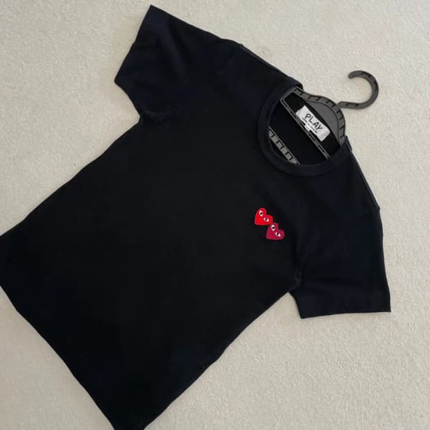 꼼데가르송 여성 더블하트와펜 반팔티 XS