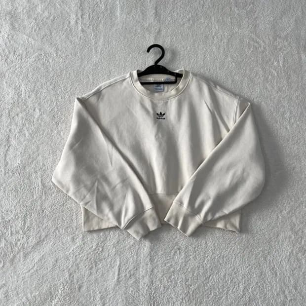 m 아디다스 여성 신형 에센셜 맨투맨