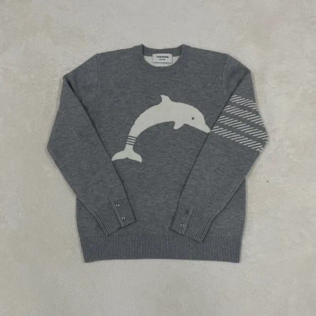 1 톰브라운 돌핀 사선완장 니트 돌고래