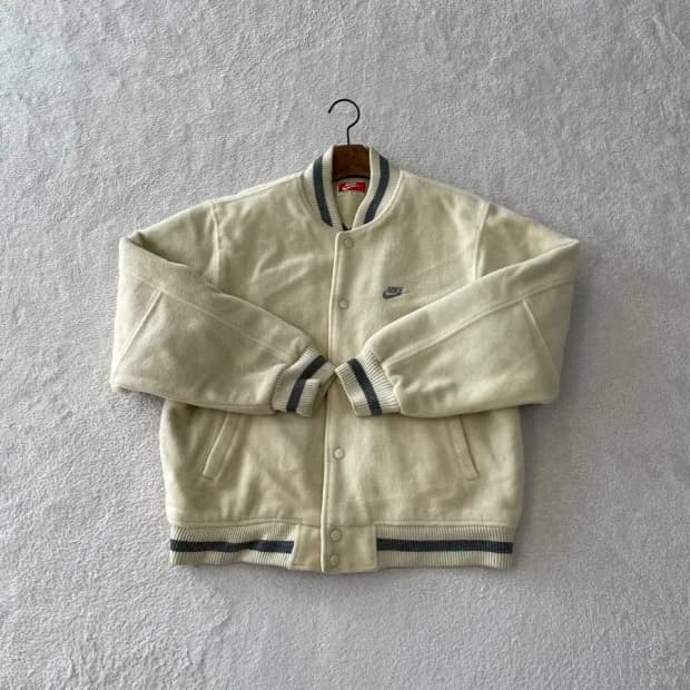 L 나이키 삼나스포츠 1989 울바시티 자켓 스타디움