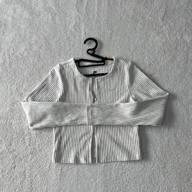 90 나이키 여성 칠 니트 가디건