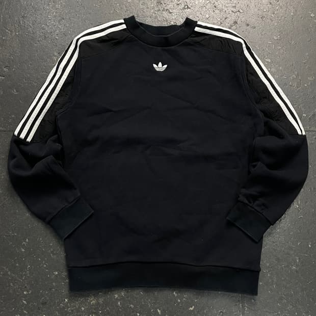 100 아디다스 삼선 맨투맨 