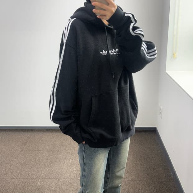Adidas 아디다스 스펠아웃 로고 블랙 후드티