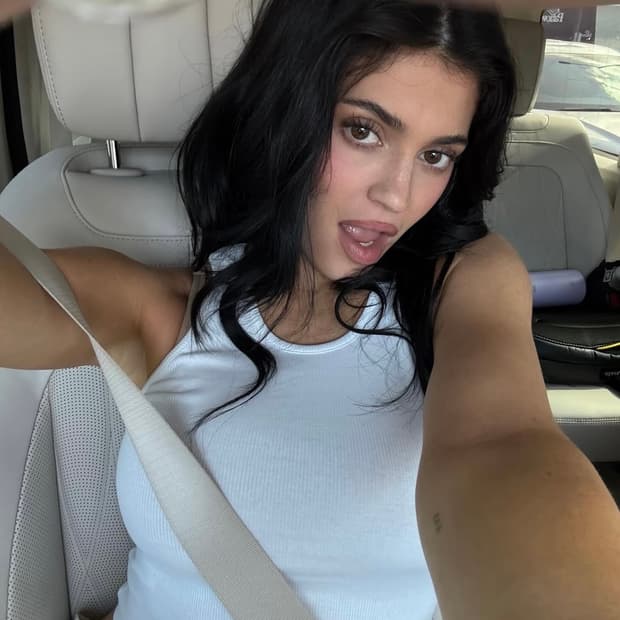 Khy 크롭 로우 탱크탑 나시