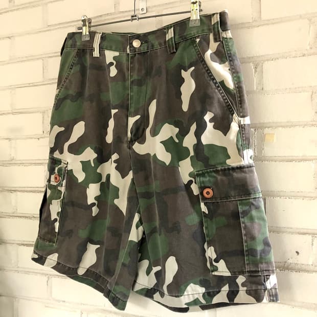 스투시 90‘s 카모 버뮤다 반바지