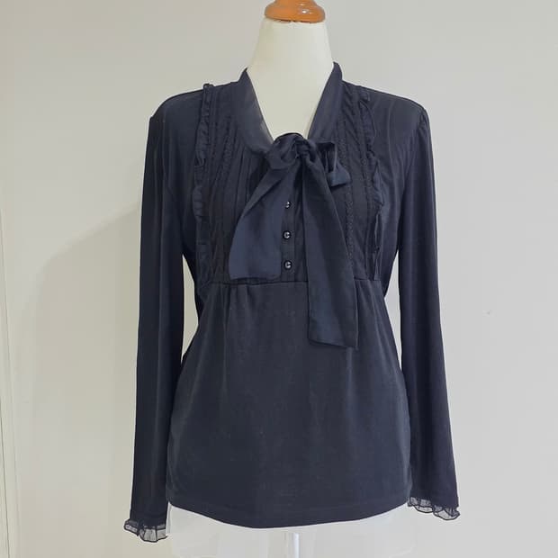 공겜여주st 고딕 블랙 레이스 리본 블라우스