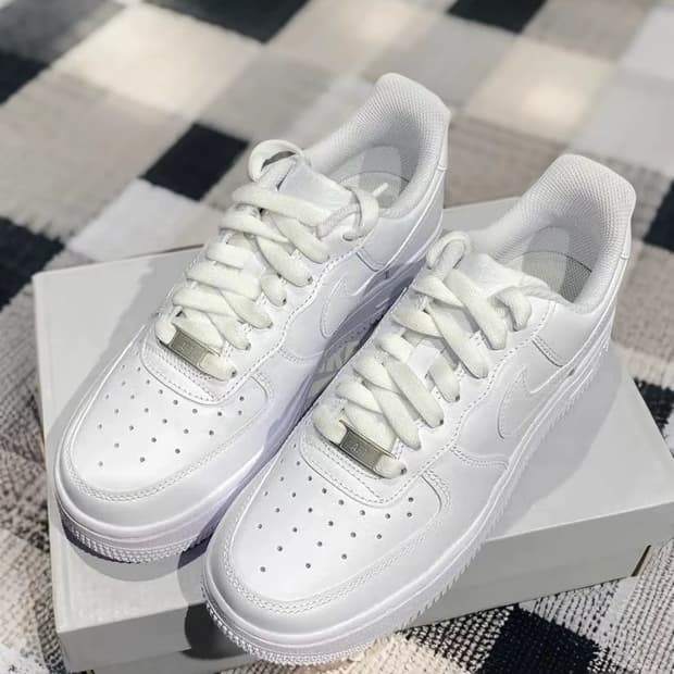 나이키 에어포스 1 '07 로우 화이트 (새상품)