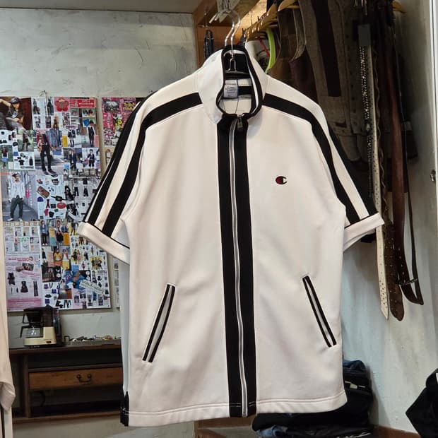 JPN 챔피온 배색 반팔 집업 져지