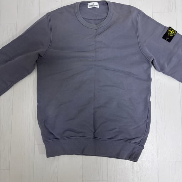 스톤아일랜드 맨투맨