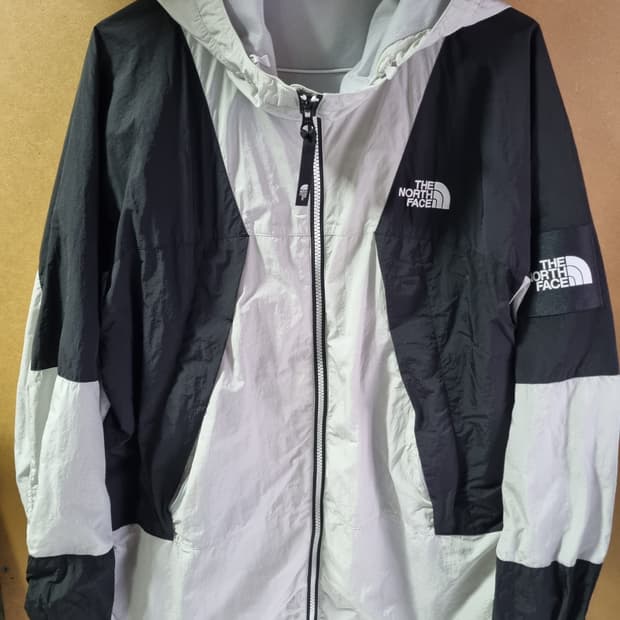 노스페이스 남성 바람막이 자켓
