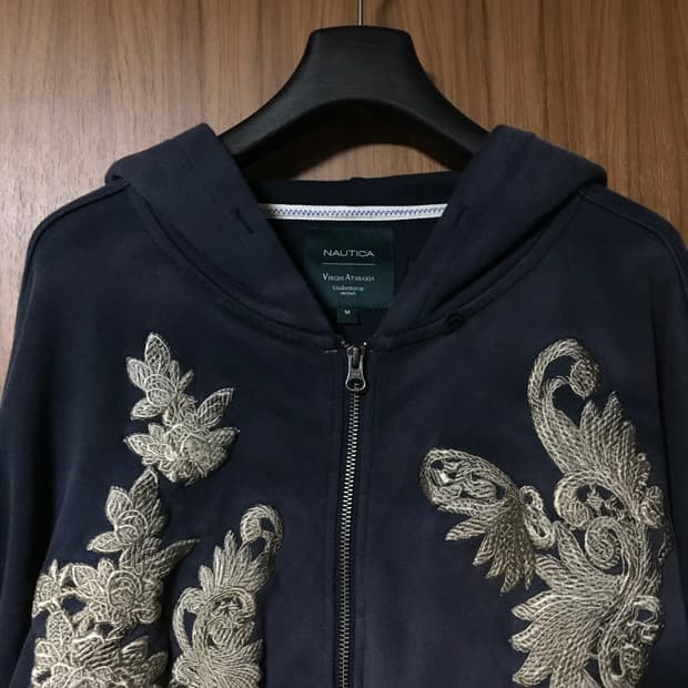 언더마이카 노티카 아플리케 후드 집업 m