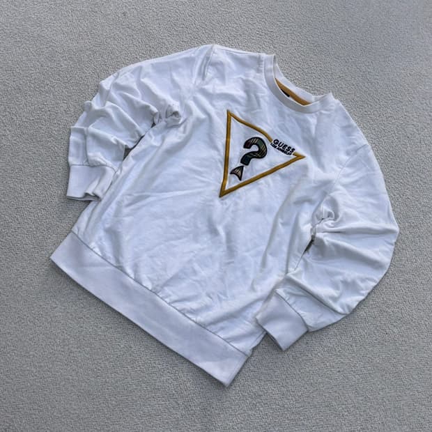 70-145 게스 화이트 맨투맨 티셔츠 0402E