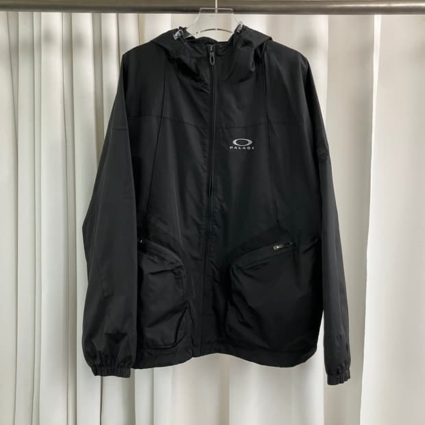 팔라스 x 오클리 니트로 퓨엘 바람막이 XL (택O)