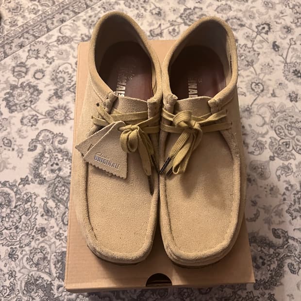 클락스 왈라비 275