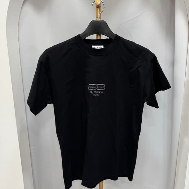 백화점판 발렌시아가 BB로고 큐빅 반팔티 XS 