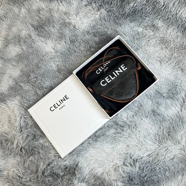 셀린느 트리오페 트라이앵글 미니 숄더백