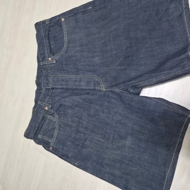 아웃스탠딩 셀비지 반바지 34