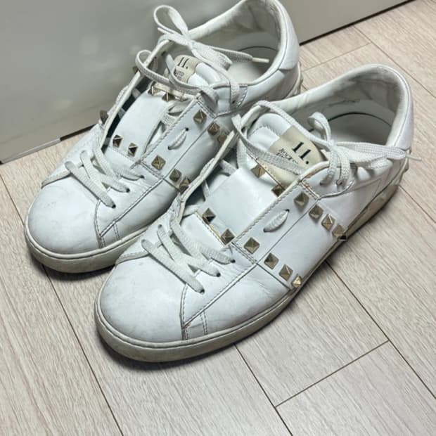 발렌티노 락스터드 스니커즈 41 265