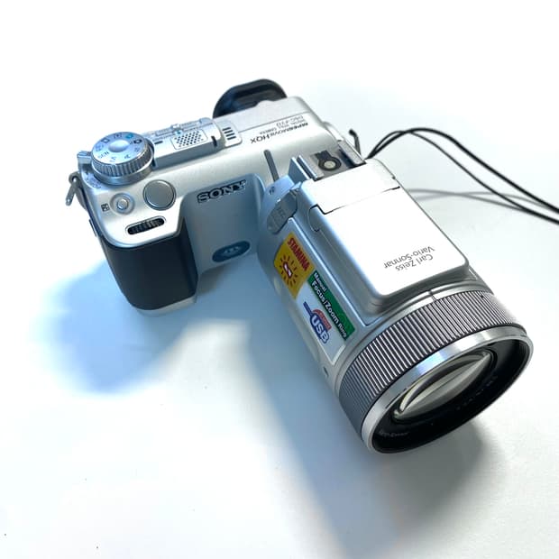 소니 사이버샷 DSC-F717 디지털 카메라