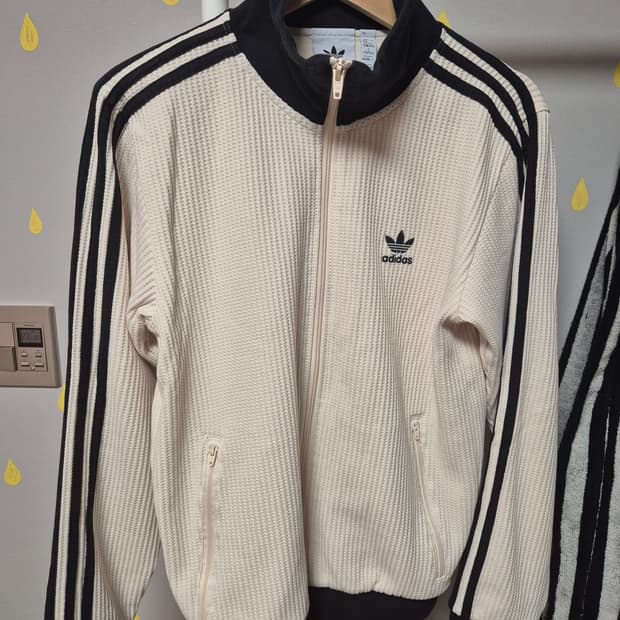 아디다스 와플져지 및 흰색져지 판매합니다