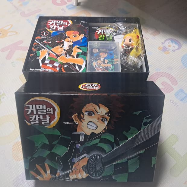 귀멸의 칼날 전권 박스세트+PVC카드23장+카드박스+렌고쿠키링(거의새제품