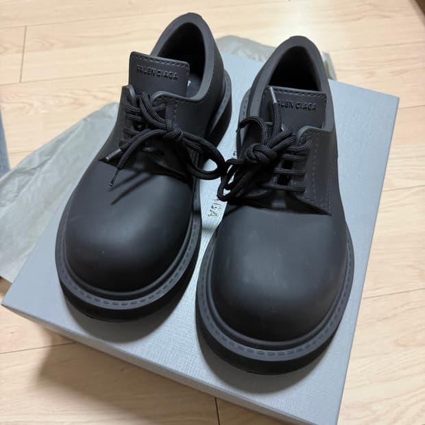 (42)발렌시아가 스테로이드 더비 블랙