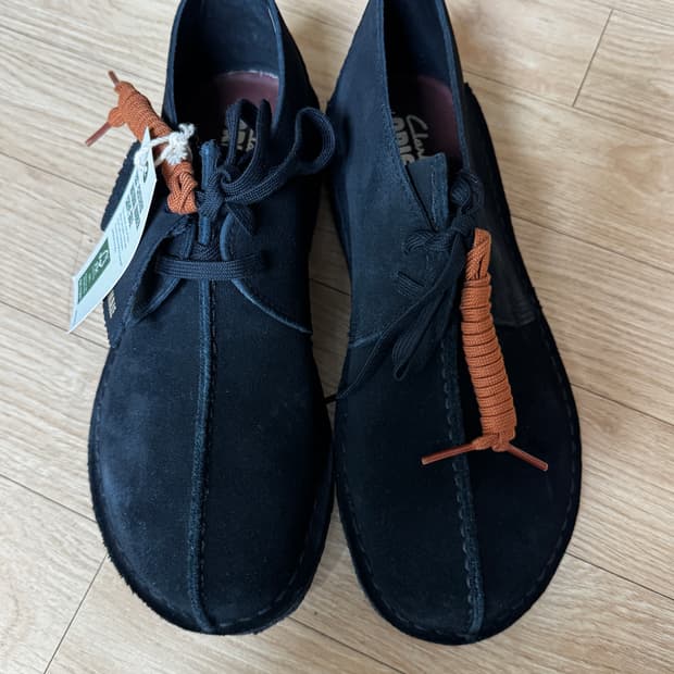 (새상품)클락스 데저트 트랙 250(UK6.5) 블랙