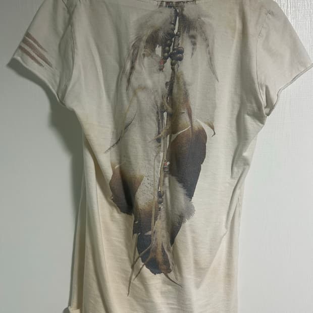 Goa feather t shirt