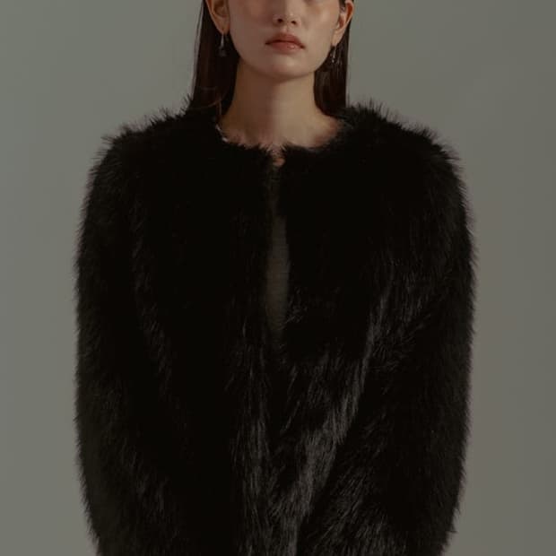 얼바닉30 urbanic30 Faux Fur Jacket