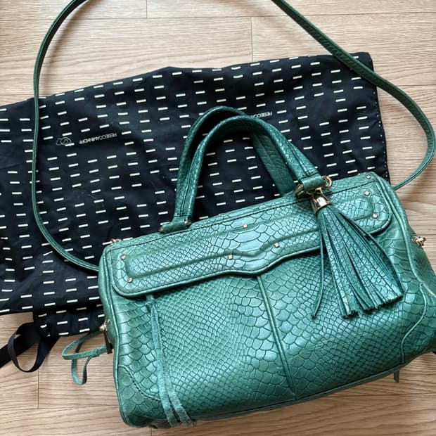 레베카밍코프 그린 뱀피 탑핸들 보스턴백 