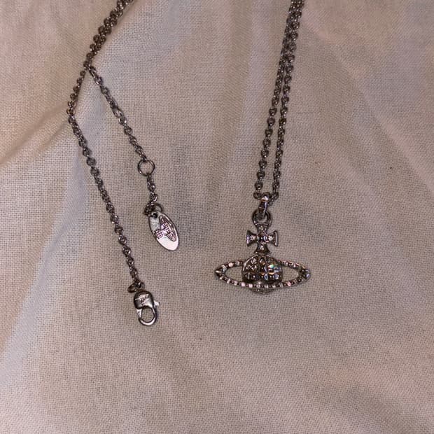 비비안웨스트우드 목걸이