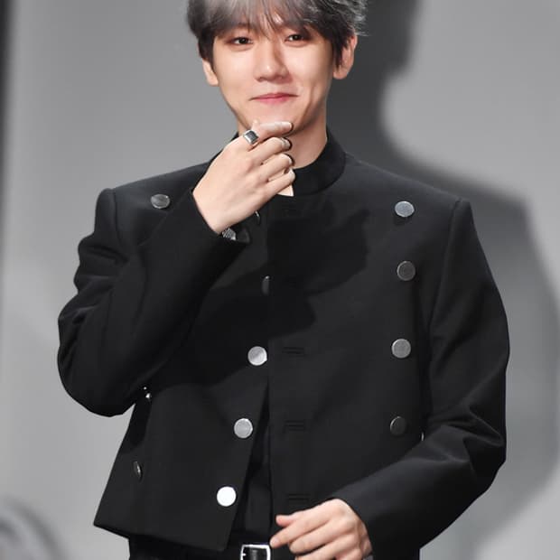 [백현님 착용] 셀린느 19ss 밀리터리 오피서 자켓