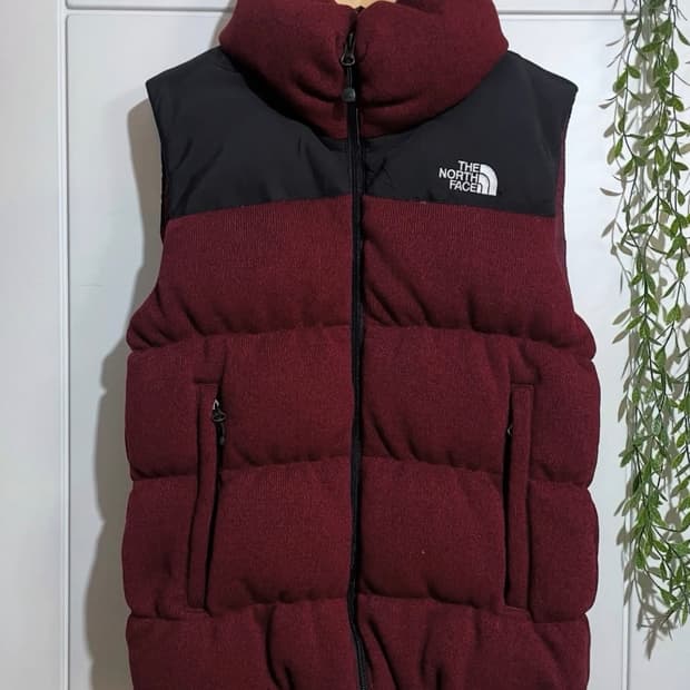 노스페이스 구스다운 니트 베스트