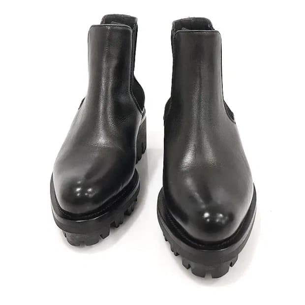 프라다 블랙 브러쉬드 레더 앵클 첼시 여성 부츠 CO26139PR