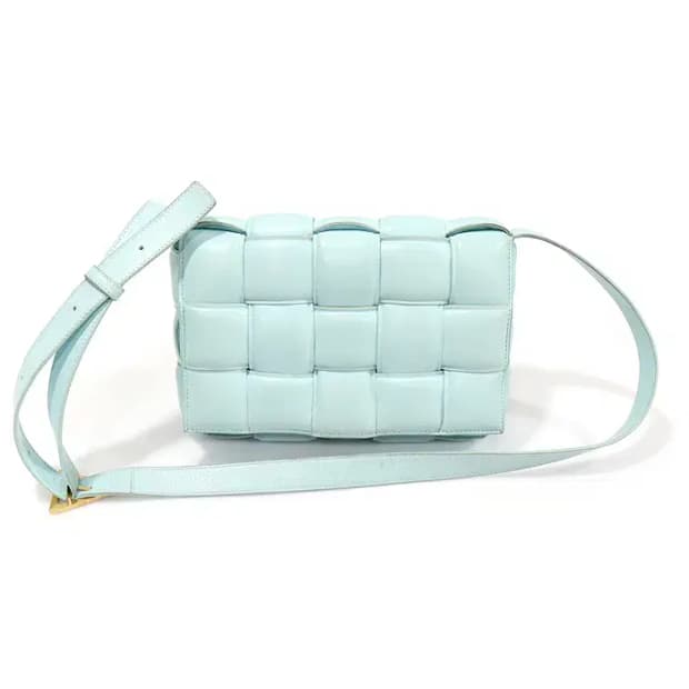 보테가베네타 591970 램스킨 패디드 카세트 크로스백 CO98528BO