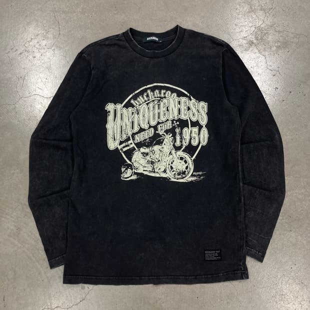 버커루 차콜 컬러 빅로고 y2k 롱 슬리브