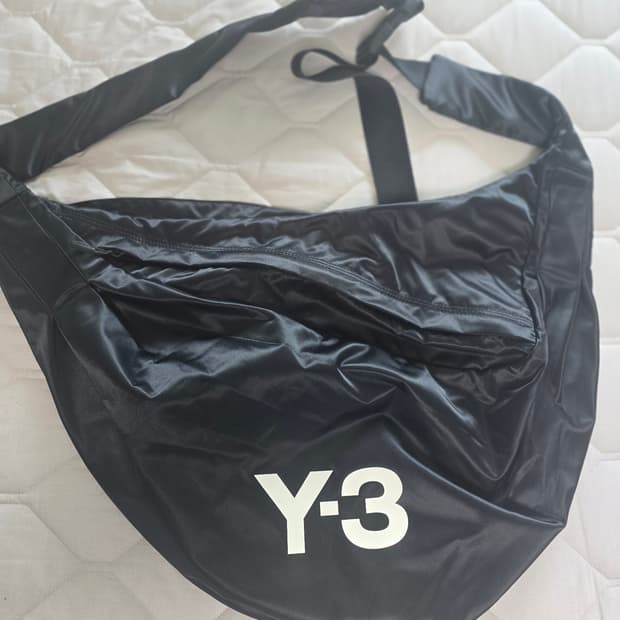 Y3 슬링백