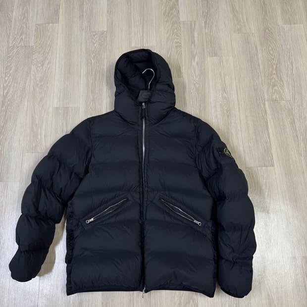 24FW M 스톤아일랜드 심리스터널 패딩 블랙