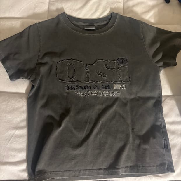 오드스튜디오 반팔