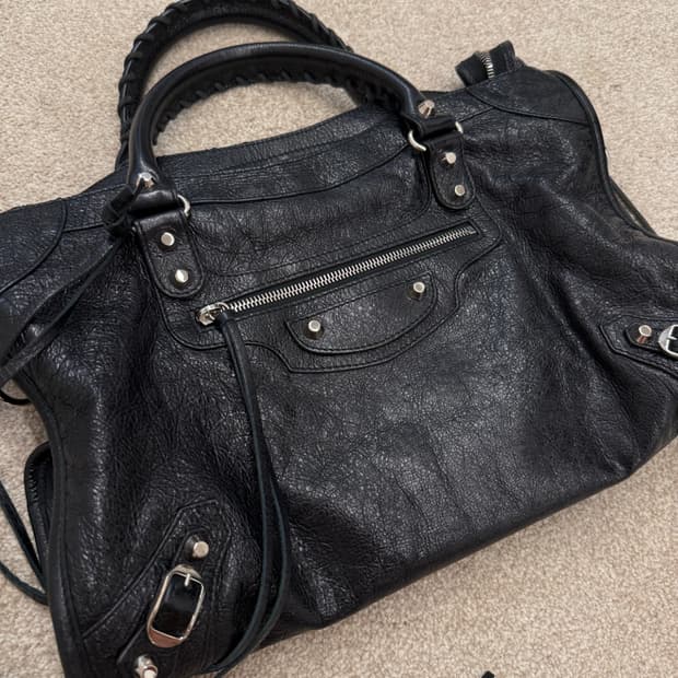 발렌시아가 시티 모터백 블랙 미디움