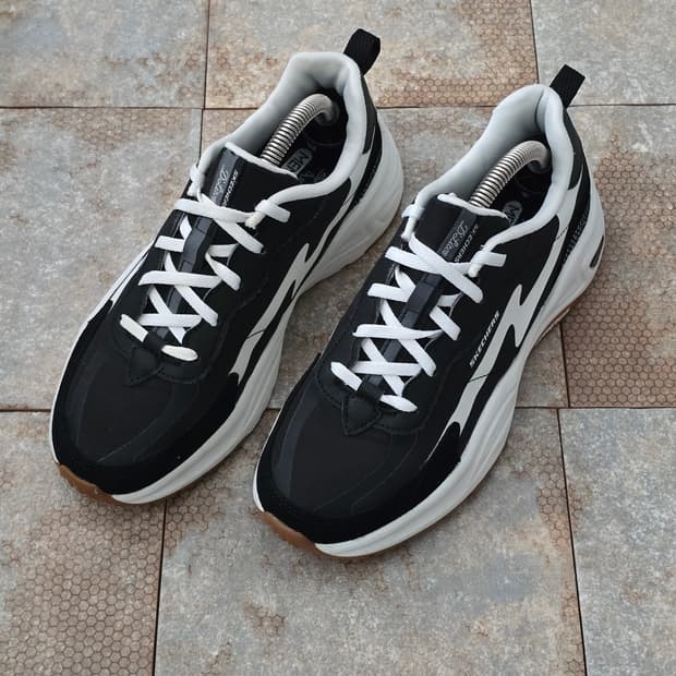 (235)스케쳐스 딜라이트 웨이브